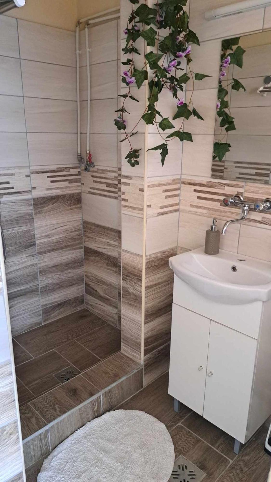 Ferienwohnung Zsory Furdo Lapartman Mezokovesd Szihalom Exterior foto